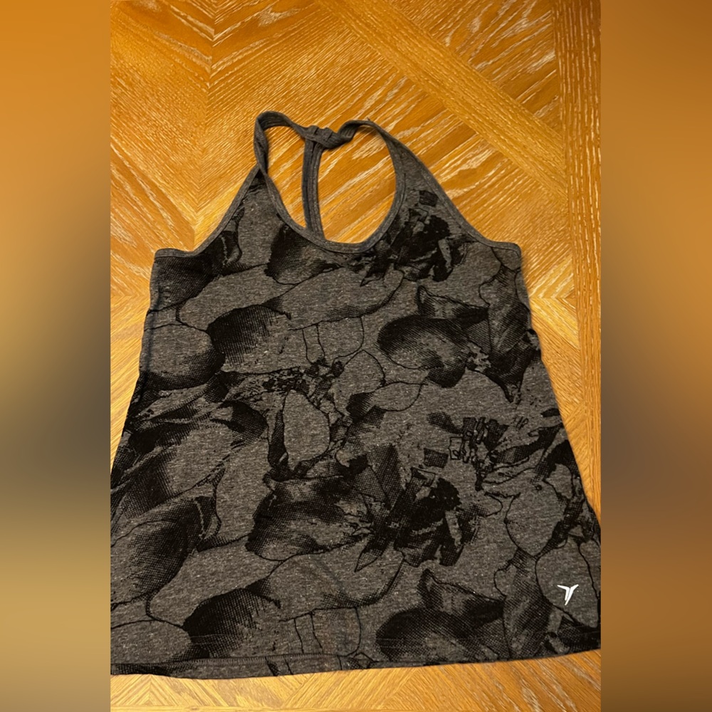Old Navy Active Go Dry Tank Top